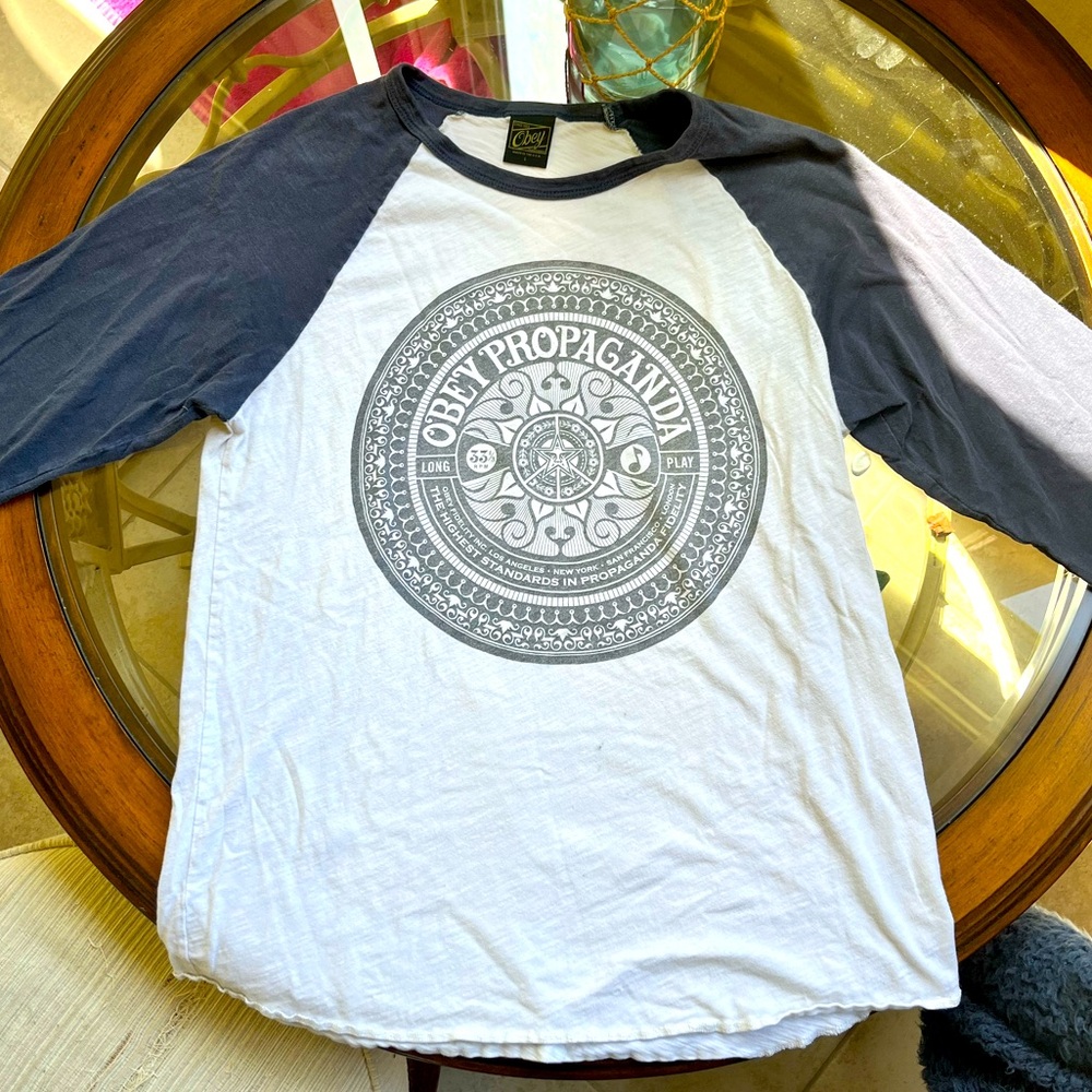 🌊 OBEY 🌊- Vintage Obey 3/4 T-Shirt - Navy and White Size Large unisex